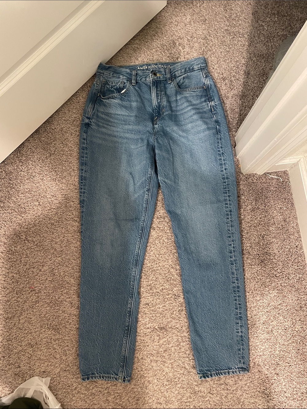 American Eagle Outfitters Women’s Straight Leg Jeans - Light Blue Wash